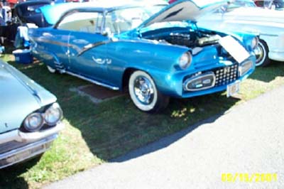 56 Ford 2dr Hardtop Custom