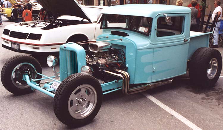 32 Ford Hiboy Chopped Pickup