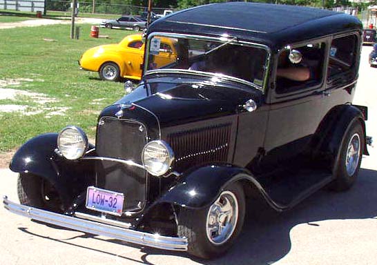 32 Ford Tudor Sedan