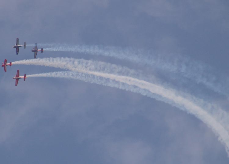 07 Team Oracle Challenger Air Show